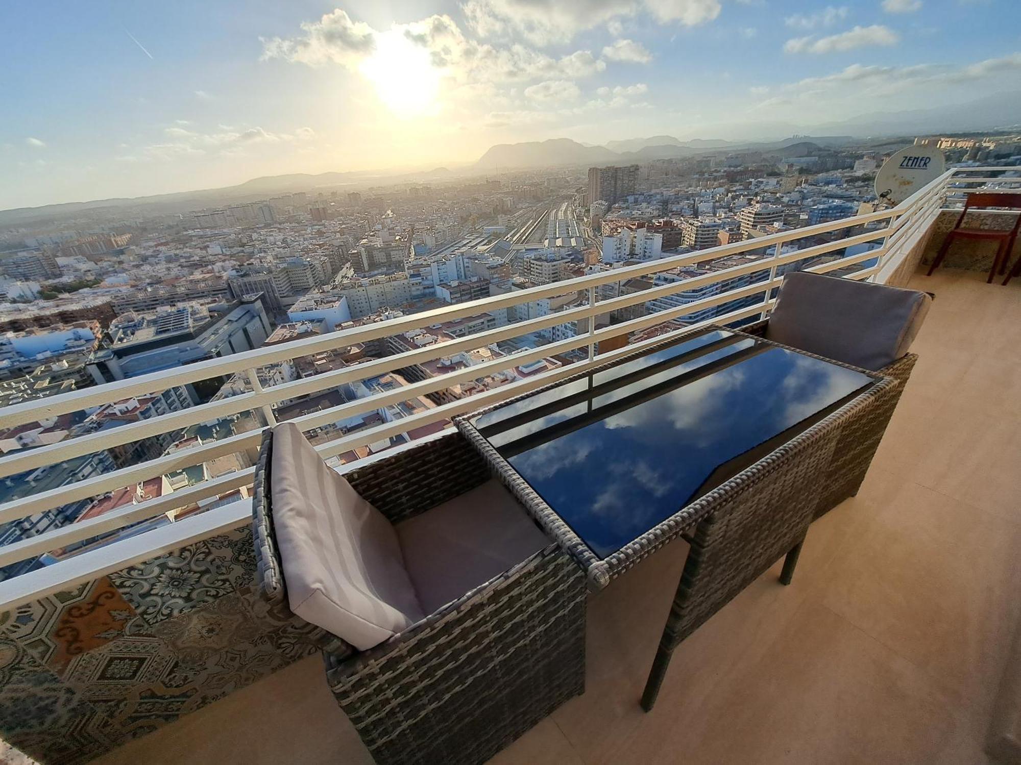Alicante Skylights Apartments חדר תמונה