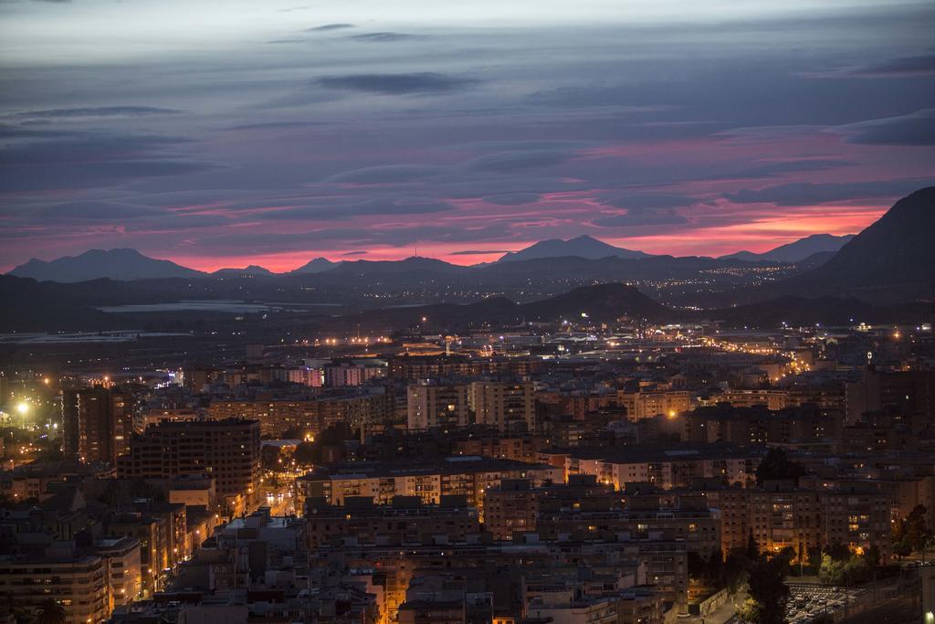 Alicante Skylights Apartments חדר תמונה